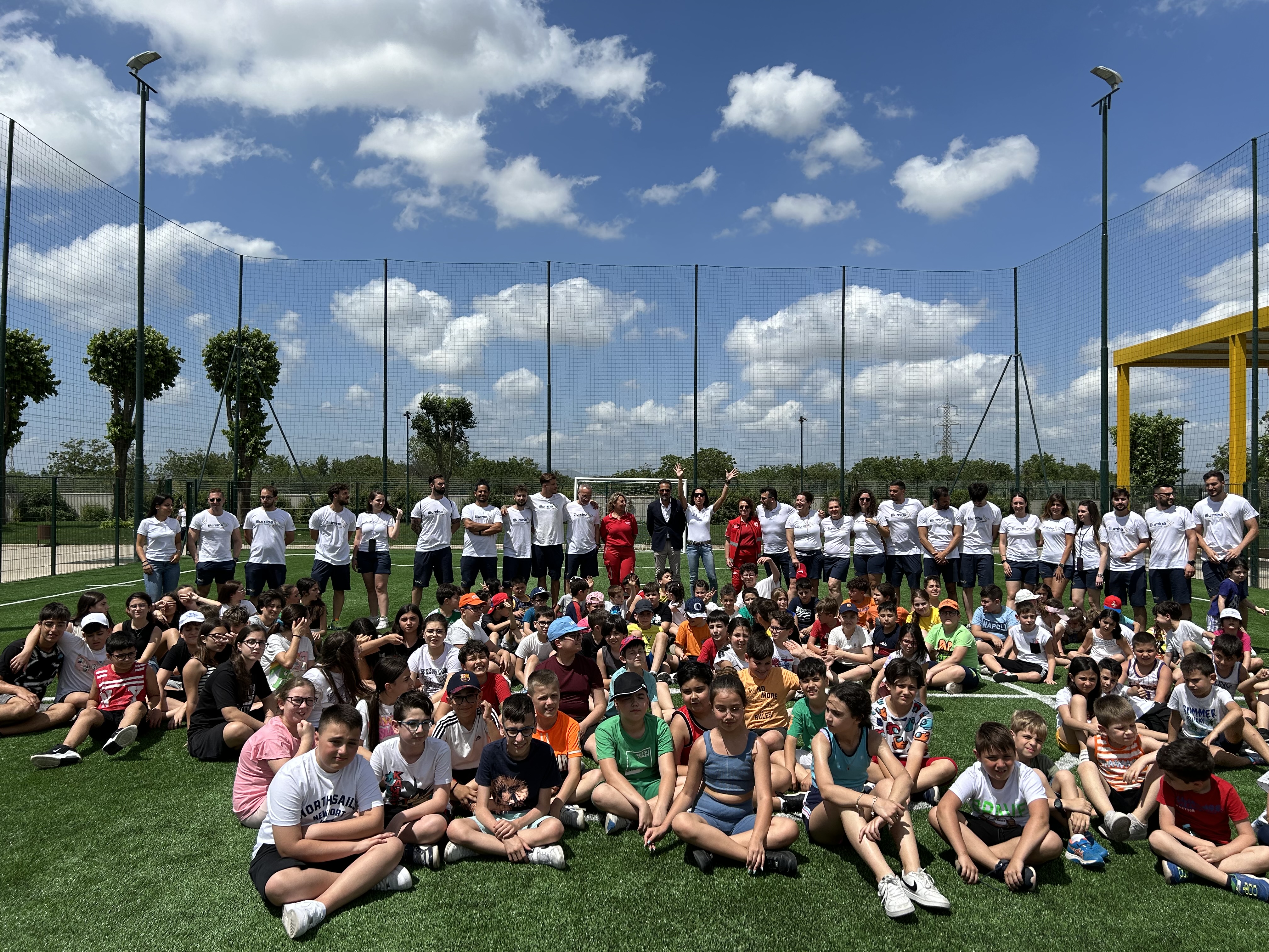 Illumina Caivano Camp: più di 100 tra bambini e ragazzi hanno riempito di sorrisi il centro Pino Daniele