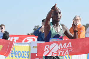 il primo arrivo maschile kipkemboi isaac