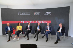 Copia di vita da campioni foto mezzelani gmt043